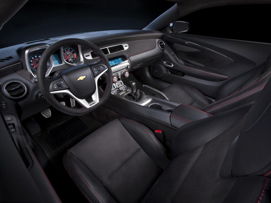  Chevrolet Camaro ZL1 Carbon Concept 2011 года  (фото 2 из 14)